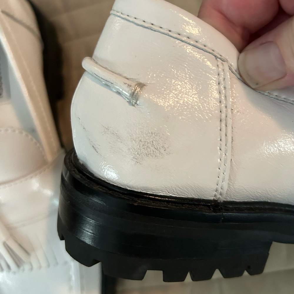 Steve Madden White Leather Upper Loafer Shoes - Picture 11 of 11
